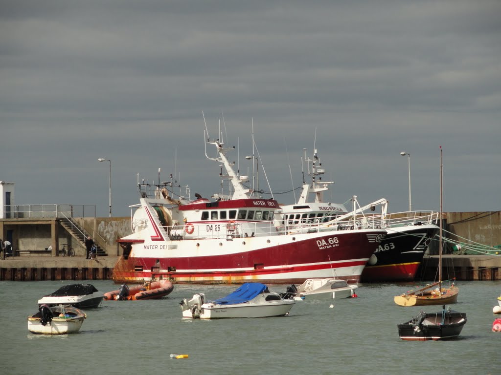 Skerries - fishing trawlers a clear snap at the harbour by Roy H.