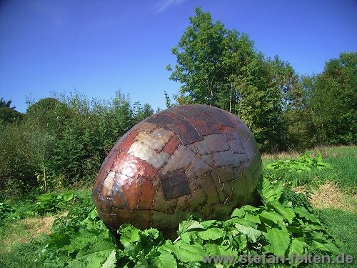 Museumsinsel Hombroich, Ei von Anatol Herzfeld, Neuss, Germany by Stefan Felten