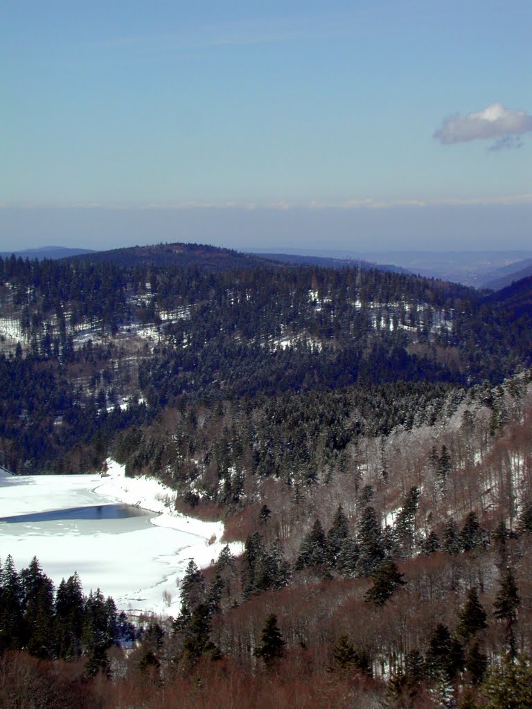 Lac de la Lande gelé, vu à partir du Kastelberg by Jean-Claude Delagard…