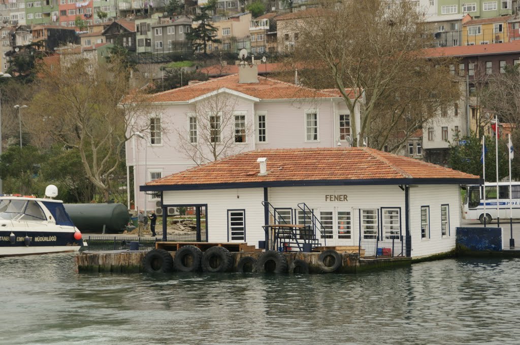 Fener Vapur Iskelesi, Istanbul by Erdogan Cilingir