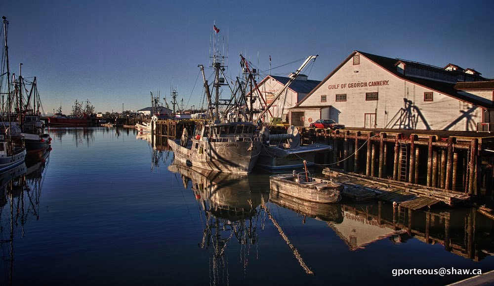 Steveston Harbour by gporteous