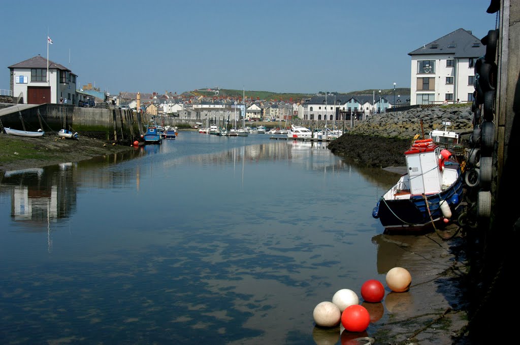 Aberystwyth Harbour by I Lagardien