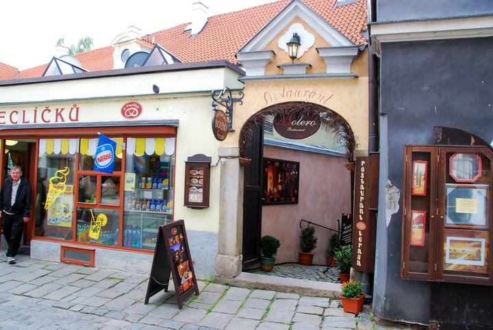 Steak shop at Cesky Krumlov by Werayut Santayanon