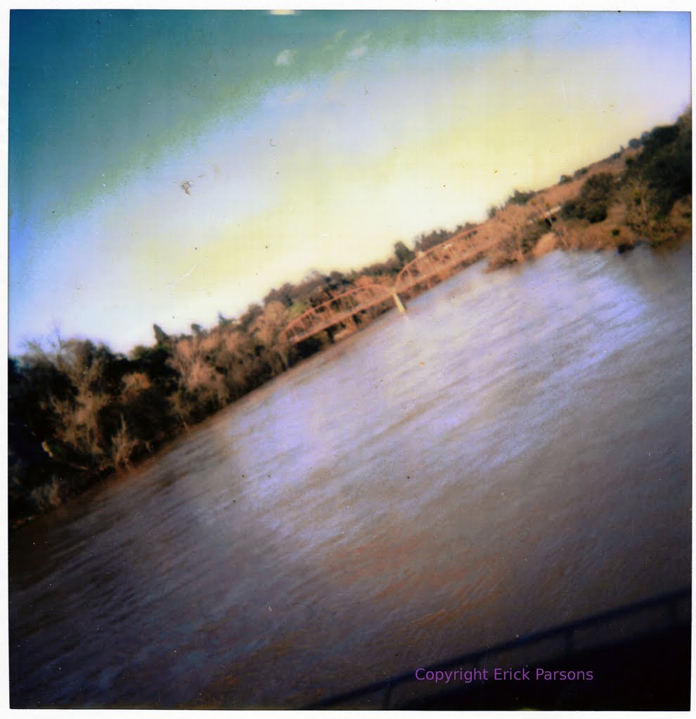 1986 Ca. 1000 yr. flood - American River, Old Fair Oaks Bridge from Sunrise Bridge by ir0ck