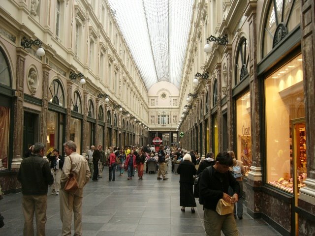 Galerie St. Hubert, Bruselas Ag.06 by Carlos Toscano