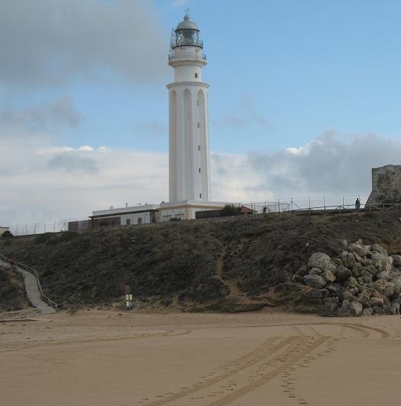 Leuchtturm in Trafalgar, Costa de la Luz, Spanien by iga kwiak