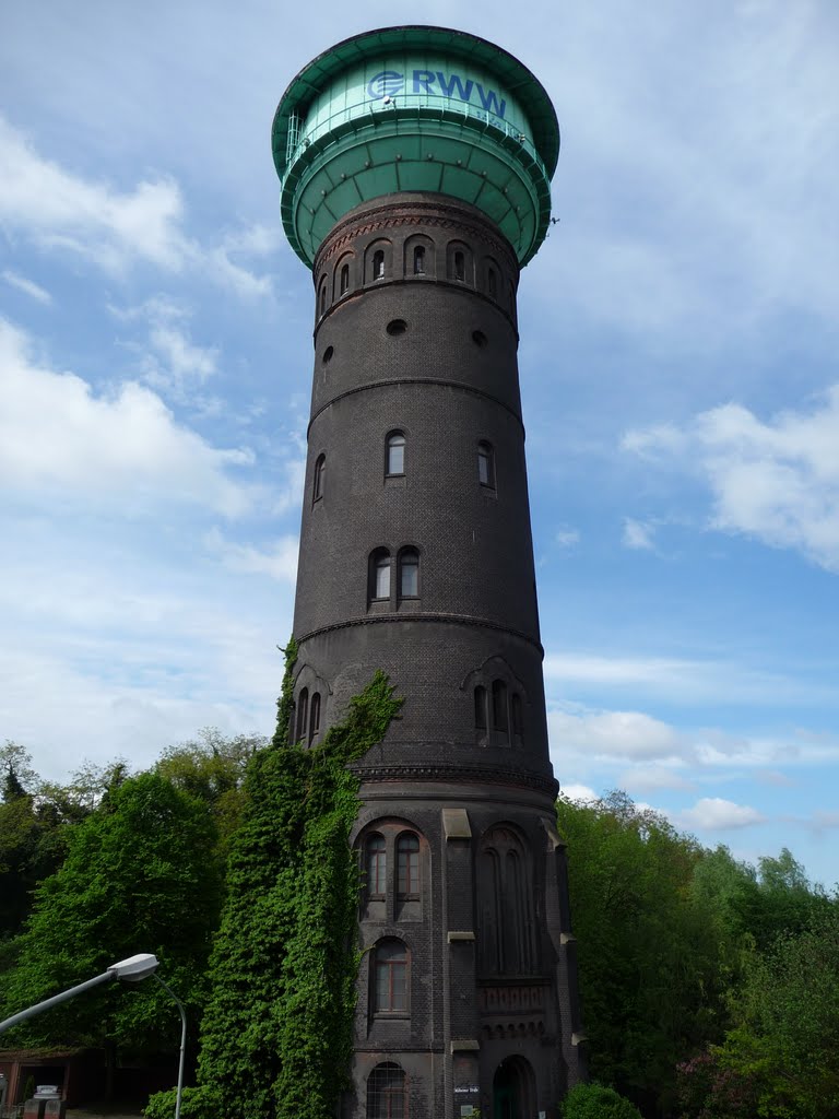 Der Wasserturm am TZU wurde 1897 erbaut by giggel