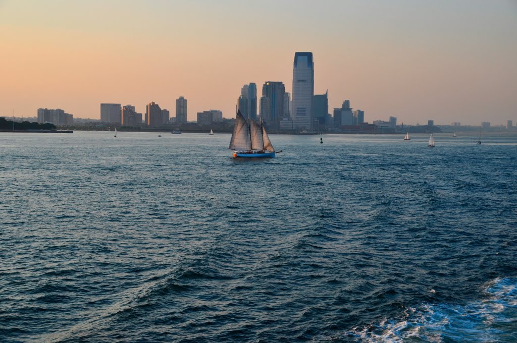 Jersey City from Staten Island Ferry, New York. by Nicola e Pina Newyor…