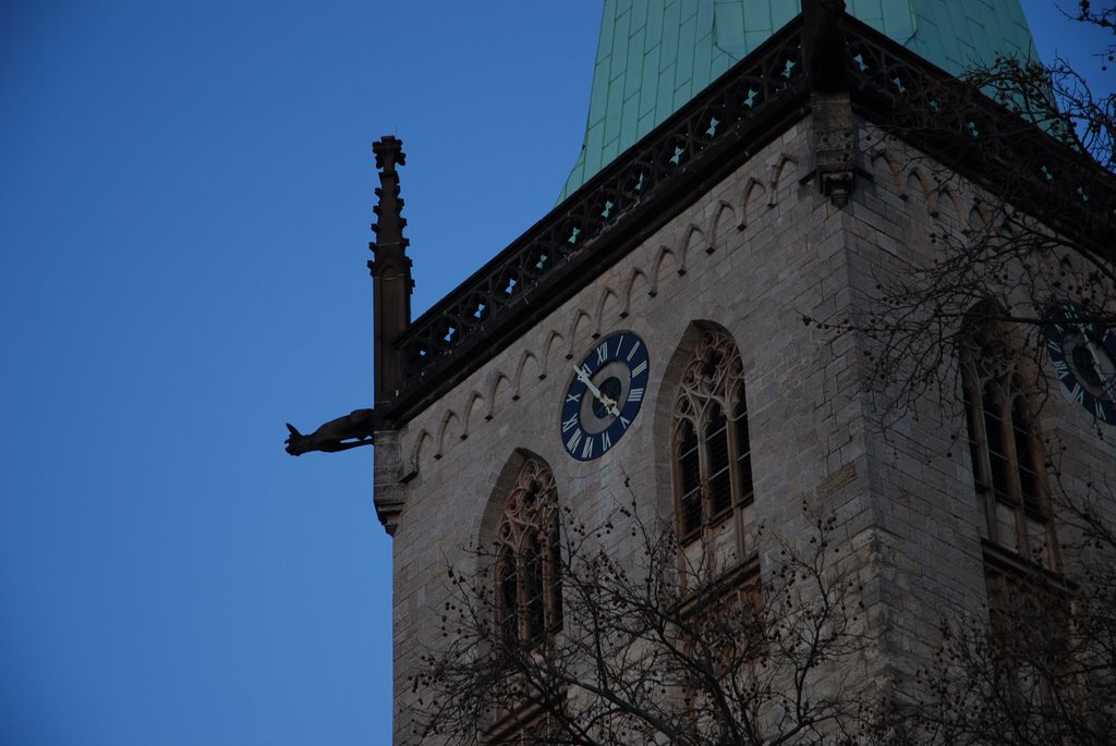 Stadtkirche am Abend by Jens Kampe