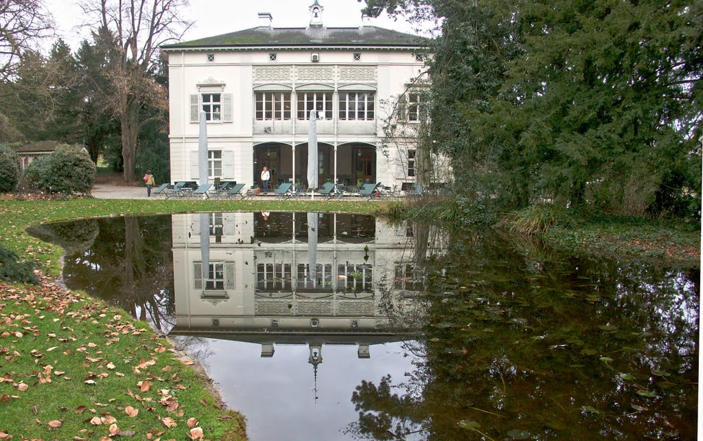 Früher Ferienhaus, heute Café by Fraddle