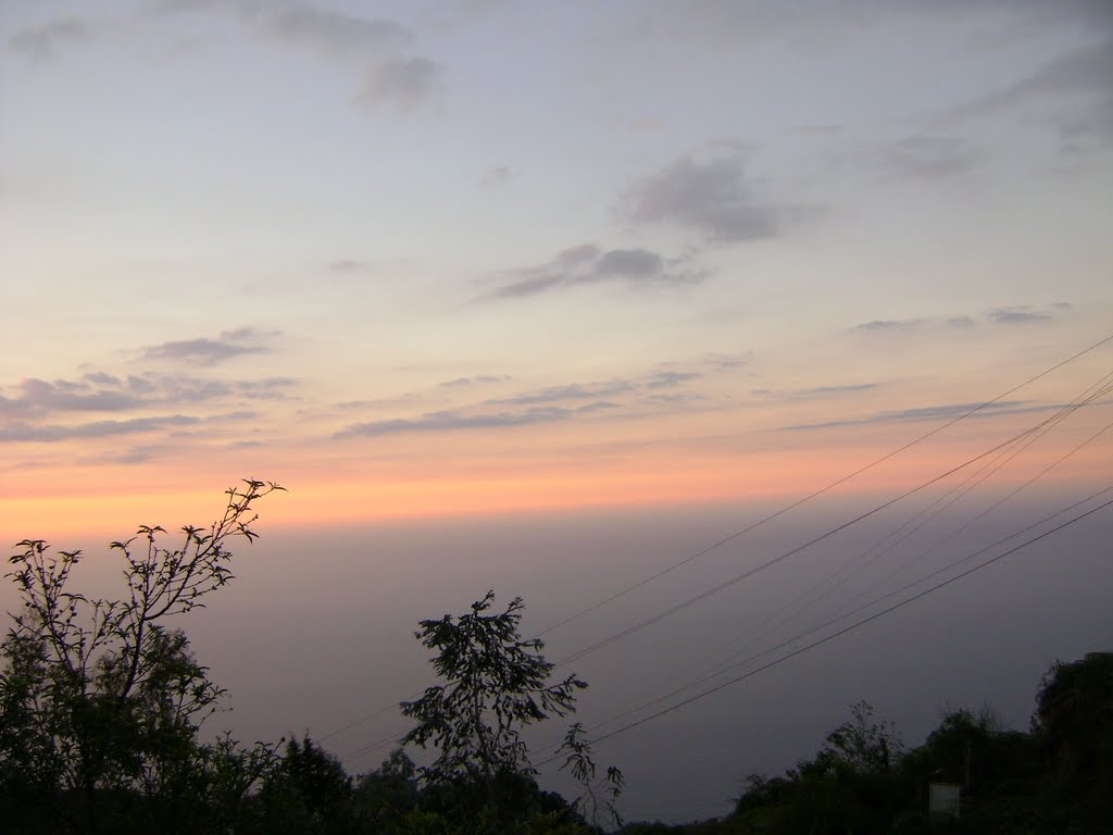 VISTA DEL MAR DESDE GALIPAN by Ozzy Alcid