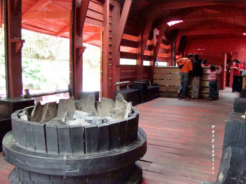 Quincho de las Termas Geométricas, Coñaripe, Chile. by Patricia Santini