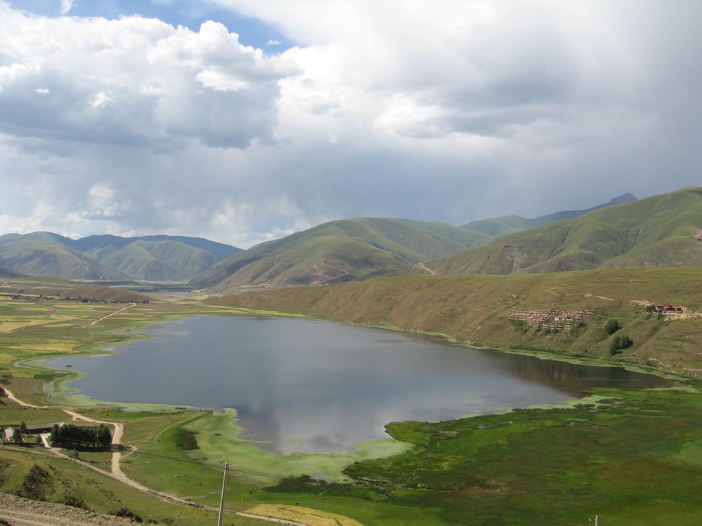 Road to Ganzi by ardenne