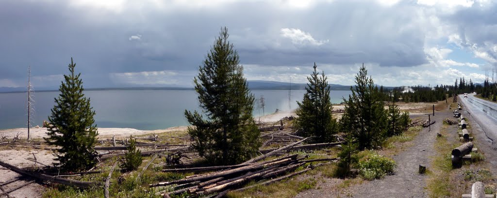 Yellowstone Lake by spiritualizedkaos