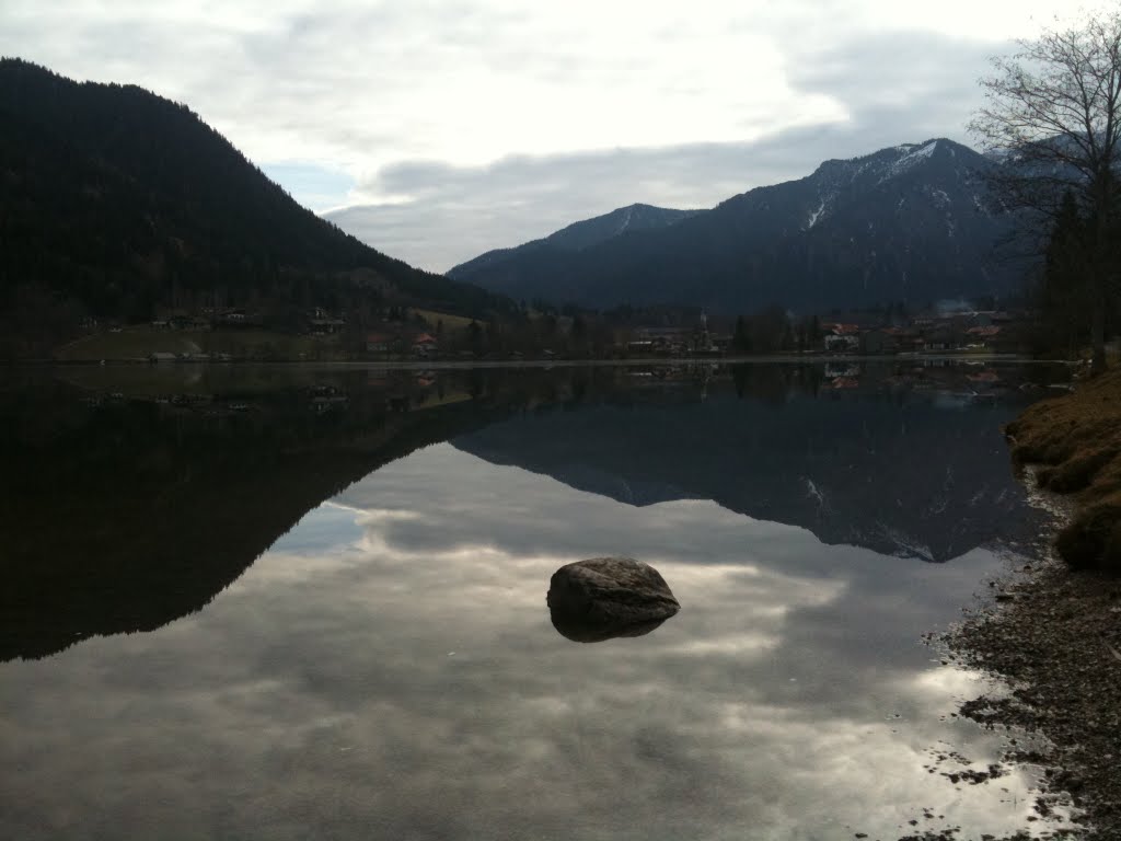 Am schönen Schliersee dahoam. by F.Fürstenhoff