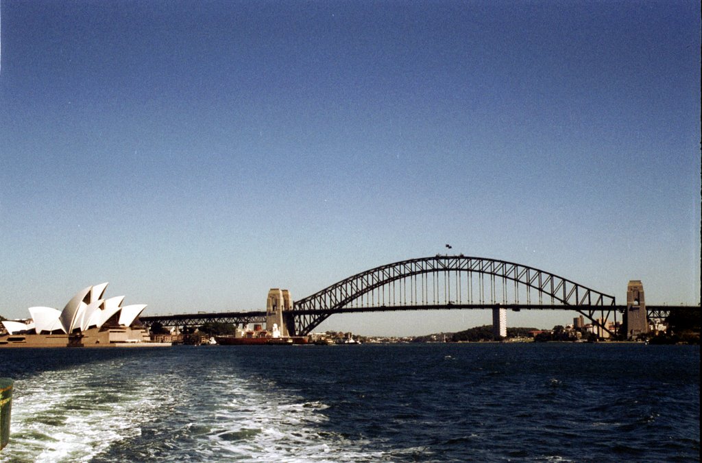 Opera House + Harbour Bridje by Spinella Paul