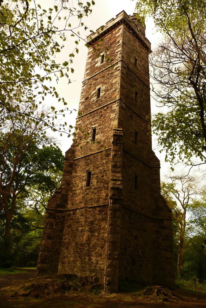 Corstorphine Hill Tower, Edinburgh by synchronicitygAv