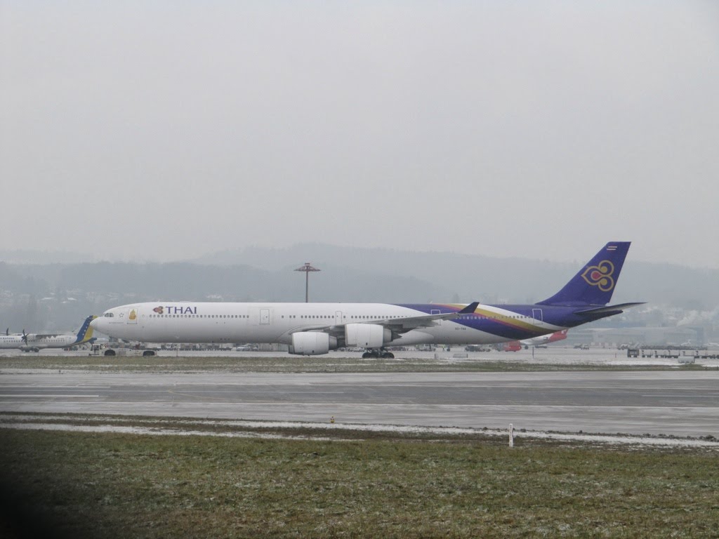 A340-600 der Thai am Flughafen Zürich by tramobar