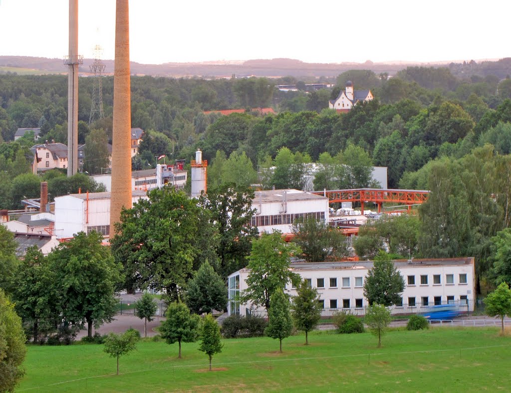 Chemnitz - Fa. Baufeld (im Hintergrund das Wasserschloß Klaffenbach) by Rudolf Henkel