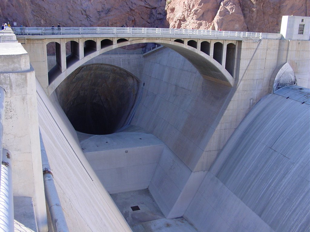 Hoover Dam Overflow Tube by Ry Co