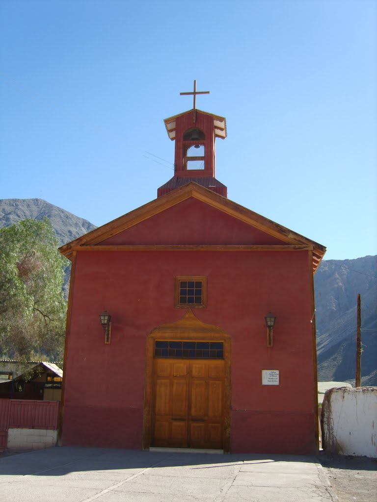 Iglesia Nuestra Señora del Carmen de Los Loros by Seba Flores