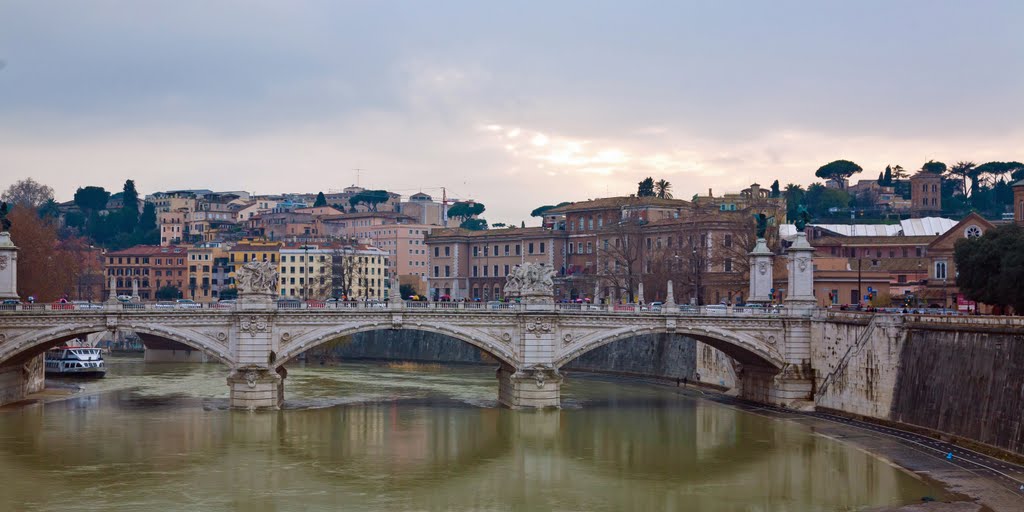 Ponte Vittorio Emanuele II by Mark Kortum