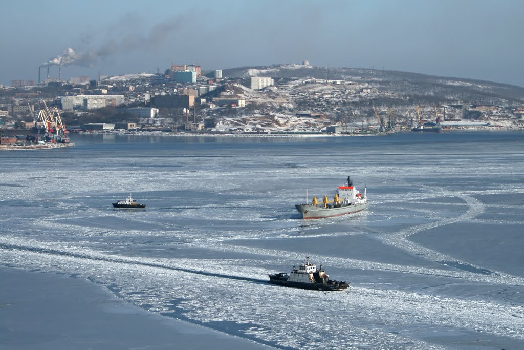 Vladivostok by Olga Deduchenko