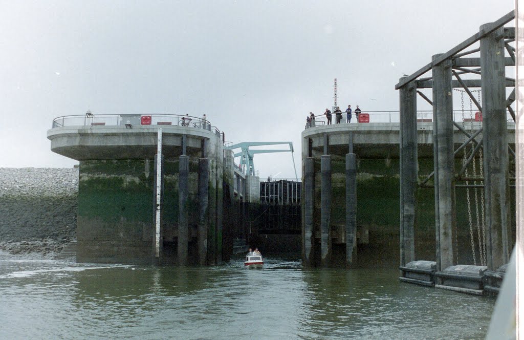 Size of barrage in context by david thomas