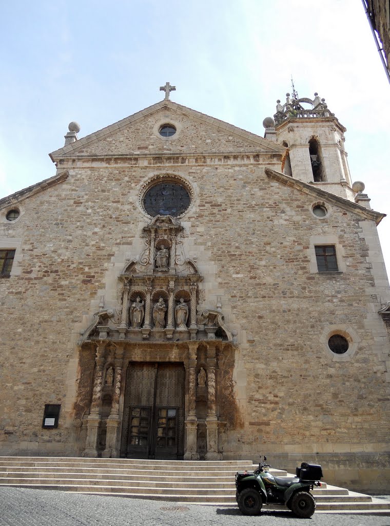 Moià: església de Santa Maria by Pedro Salcedo i Vaz