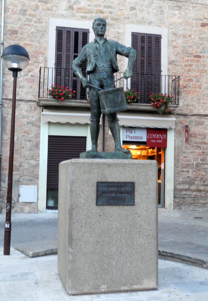 Santpedor: monument al Timbaler del Bruc by Pedro Salcedo i Vaz