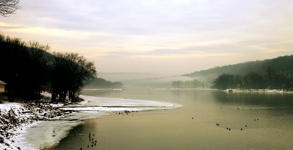 South along the Delaware from New Hope/Lambertville Bridge by Patrick Huss