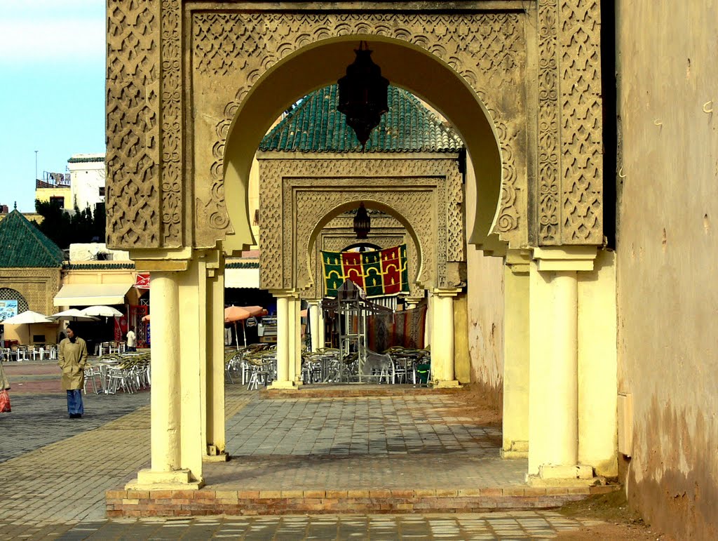 MEKNES/MEQUINEZ (Marruecos). 2010.82. La Medina. by Carlos Sieiro del Ni…