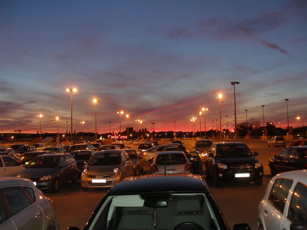 Coucher de soleil parking AUCHAN by Mathieu Souyris