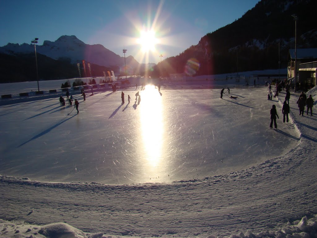 Mulets Ice Rink by Sebastian W. Bauer