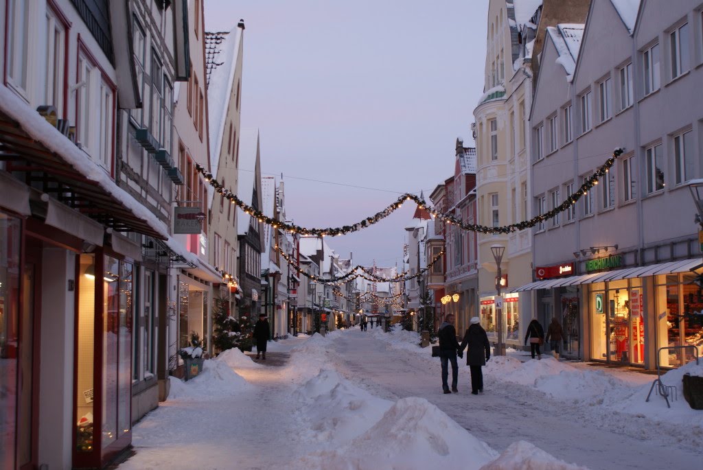 Winterliche Mittelstraße by mr.mist