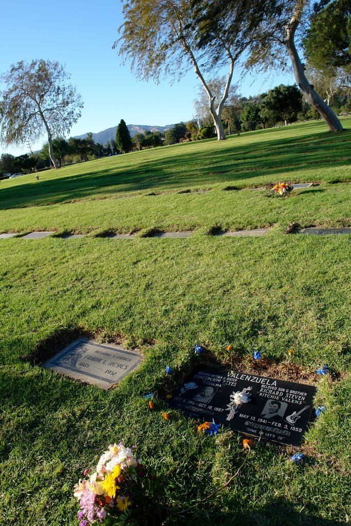 Ritchie Valens Gravesite by Kim Inboden