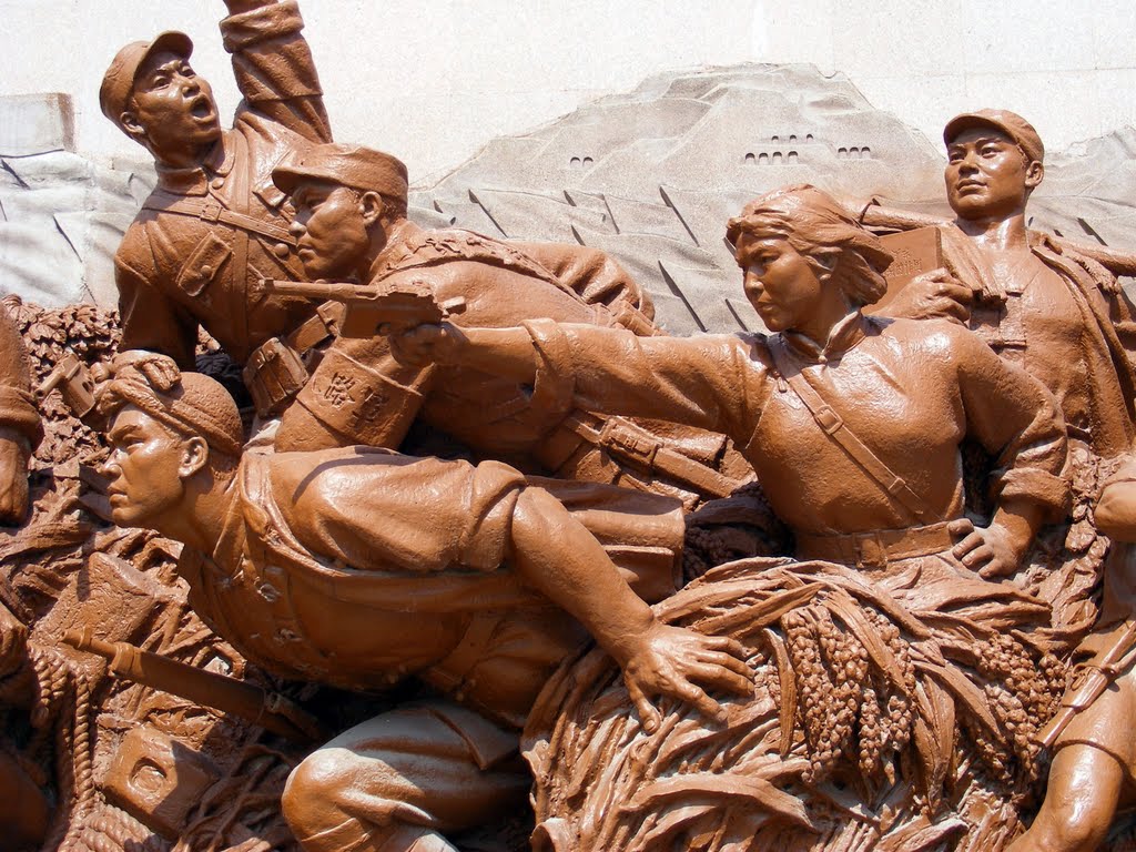 Mao Zedong Statue in Shenyang, China by Derek Harkness