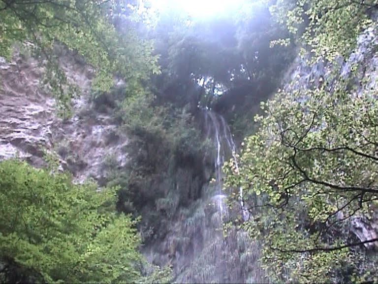 Grande salto 70 mts del torrente Canneto dal Gravone alla valle delle Ferriere - by JoValanga by JoValanga