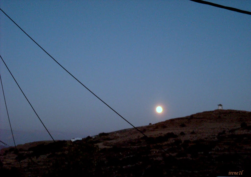 Πανσέληνος στις Λεύκες... (full moon in Paros...) by Iris.Bl.