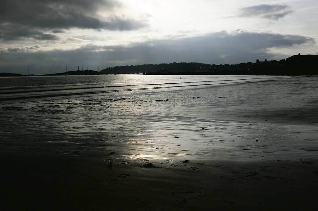 Kames Bay, Millport, Great Cumbrae by Peter Birch