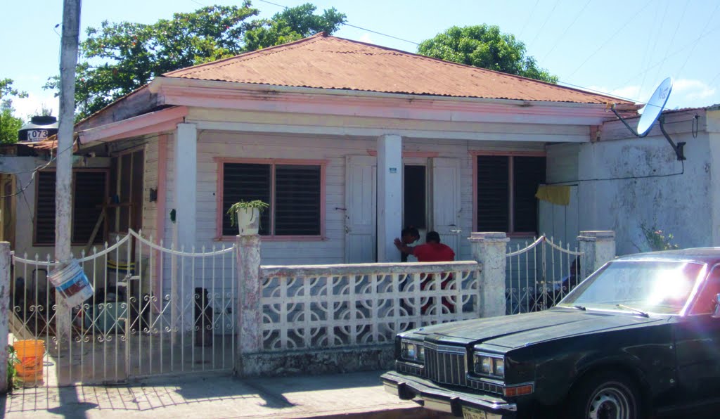 Casa sobre calle Carmen Ochoa, Chetumal, Q. Roo. by holachetumal