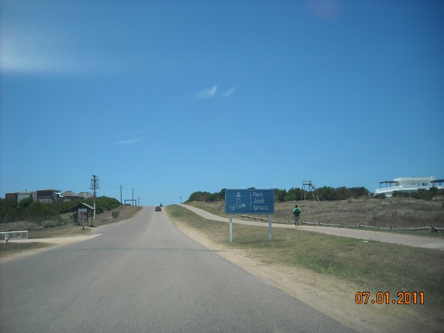 Going to Jose Ignacio's sea light by Fernando Aranda Frag…