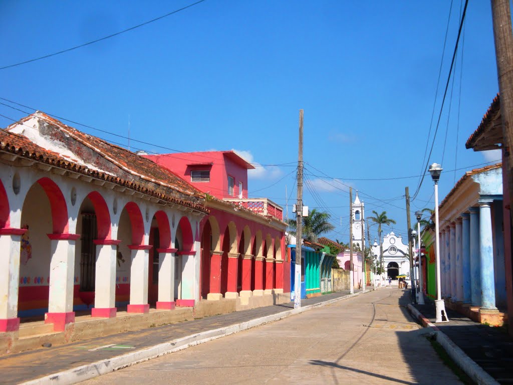 Camino a San Miguelito by Alejandro Guzmán Rob…