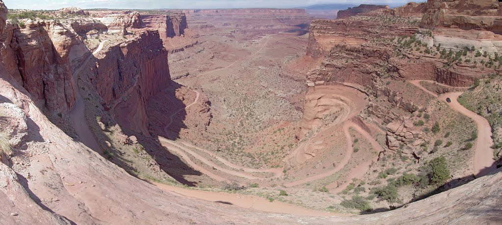 Shafer Trail, Canyonlands N.P. by Enrique Pidal