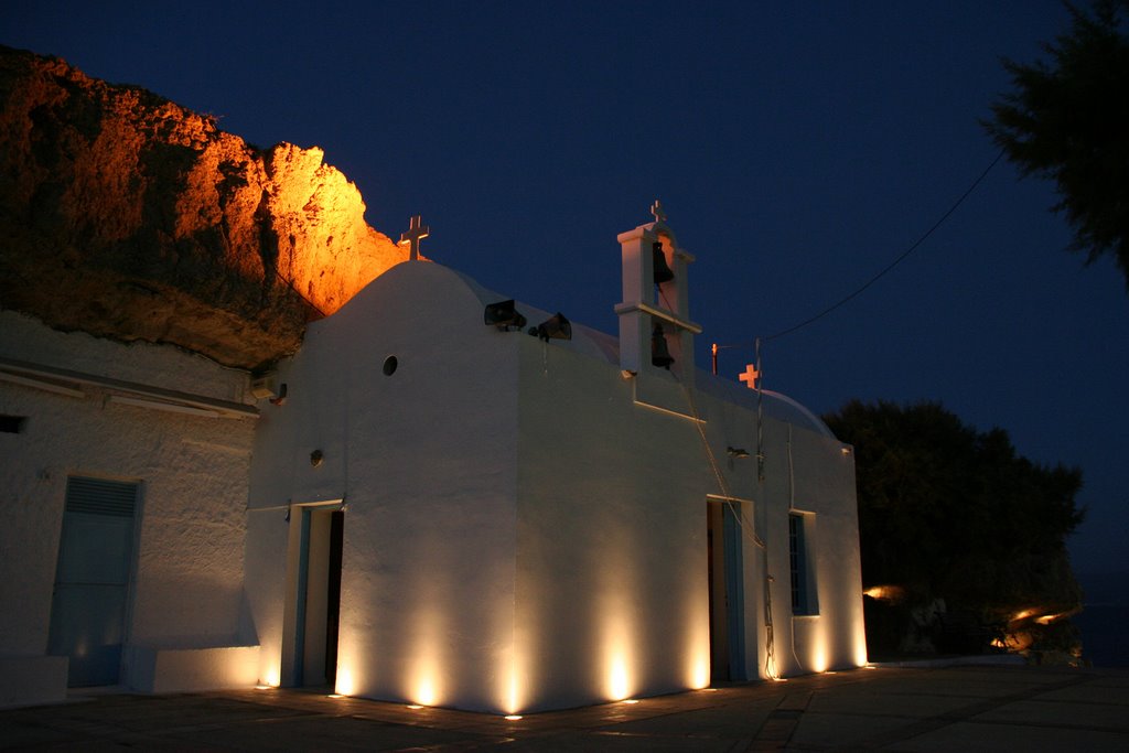 Сhapel. Hersonissos by Georg K.