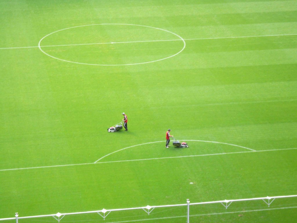 Monaco. Allianz Arena.tagliaerba... by Egidio Moretton