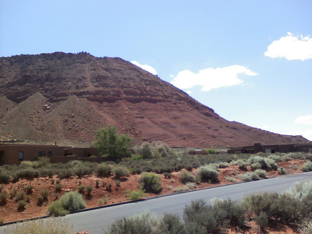 Red Mountain by Kayenta by Kopachris