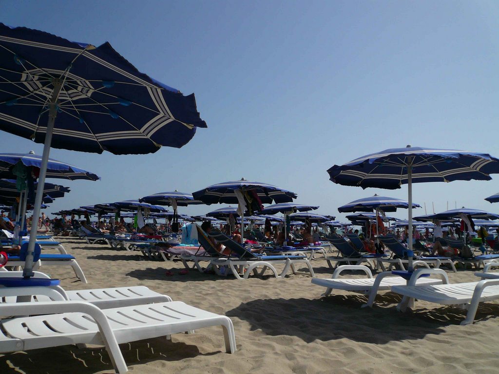 Marina di pisticci.la spiaggia by Egidio Moretton