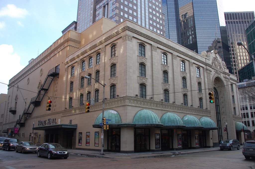 Heinz Hall, Pittsburgh by Haligonian