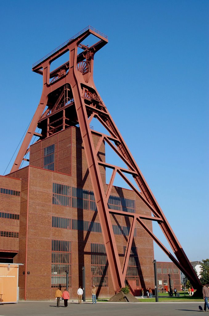 Essen. Zeche Zollverein by Chrys Steegmans